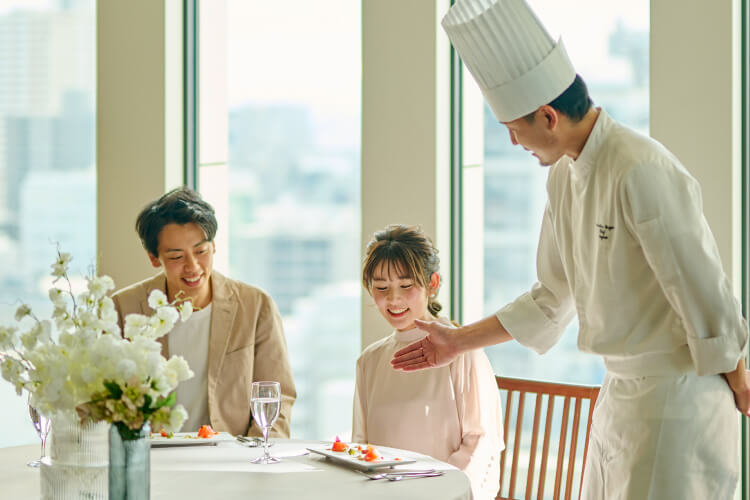 実際に試食して頂き、盛り付けや味のアレンジなど、どんなご要望にもきめ細やかに対応